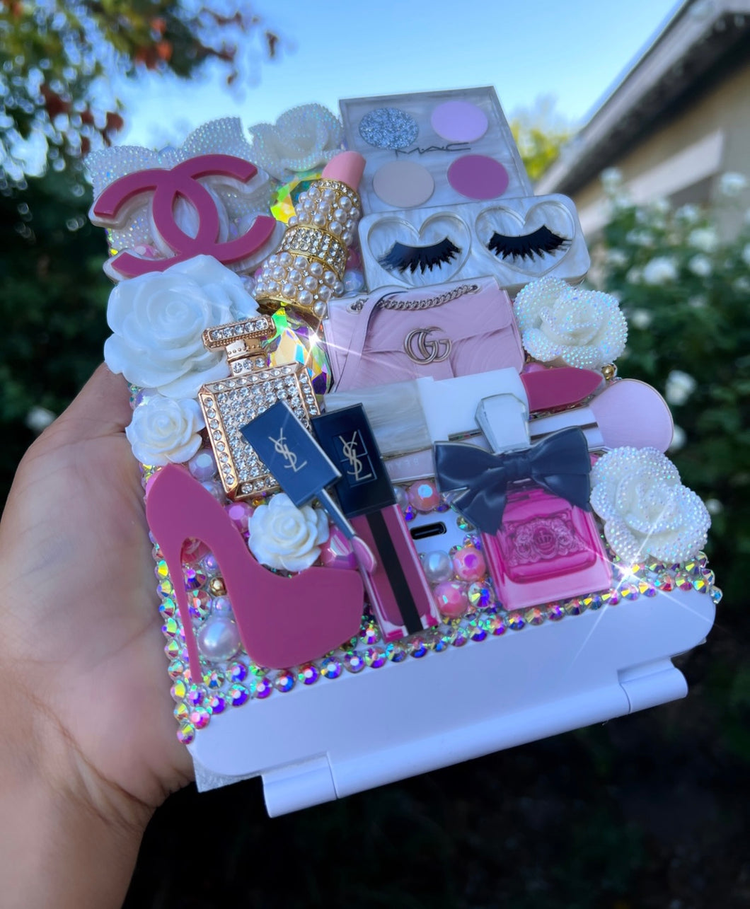 LED blinged compact mirror