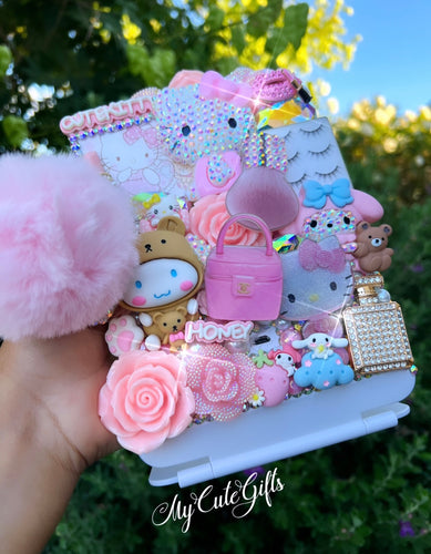 Kitty and friends makeup compact