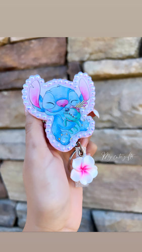 Stitch badge reel