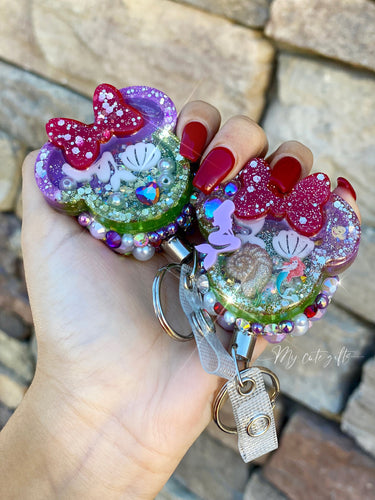 Medium size badge reels