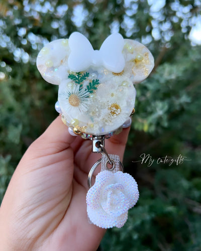 Daisy Minnie badge reel
