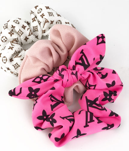 Scrunchies set