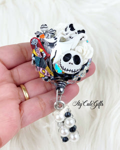Large badge reel