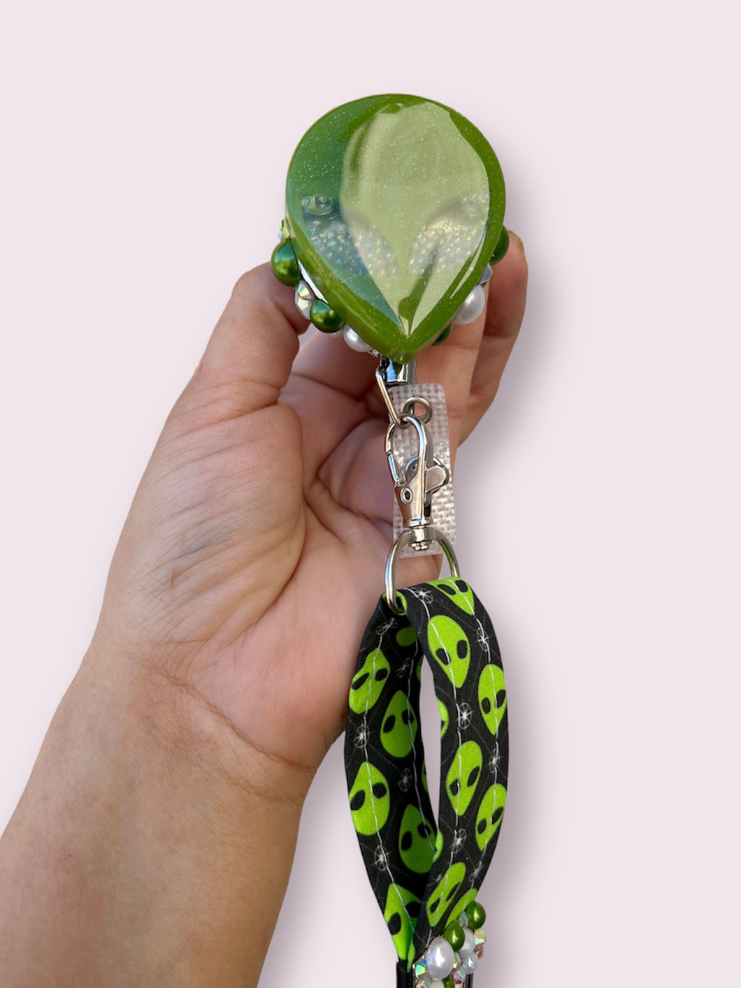 Alien badge reel