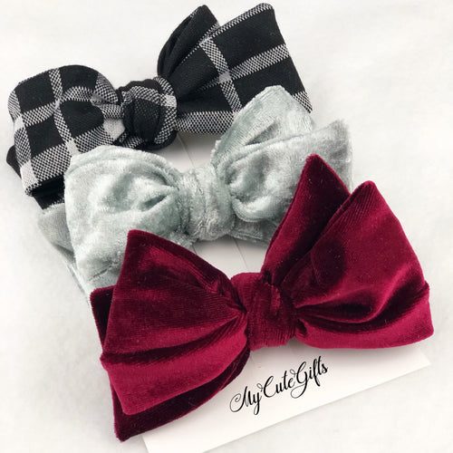 Holiday bows