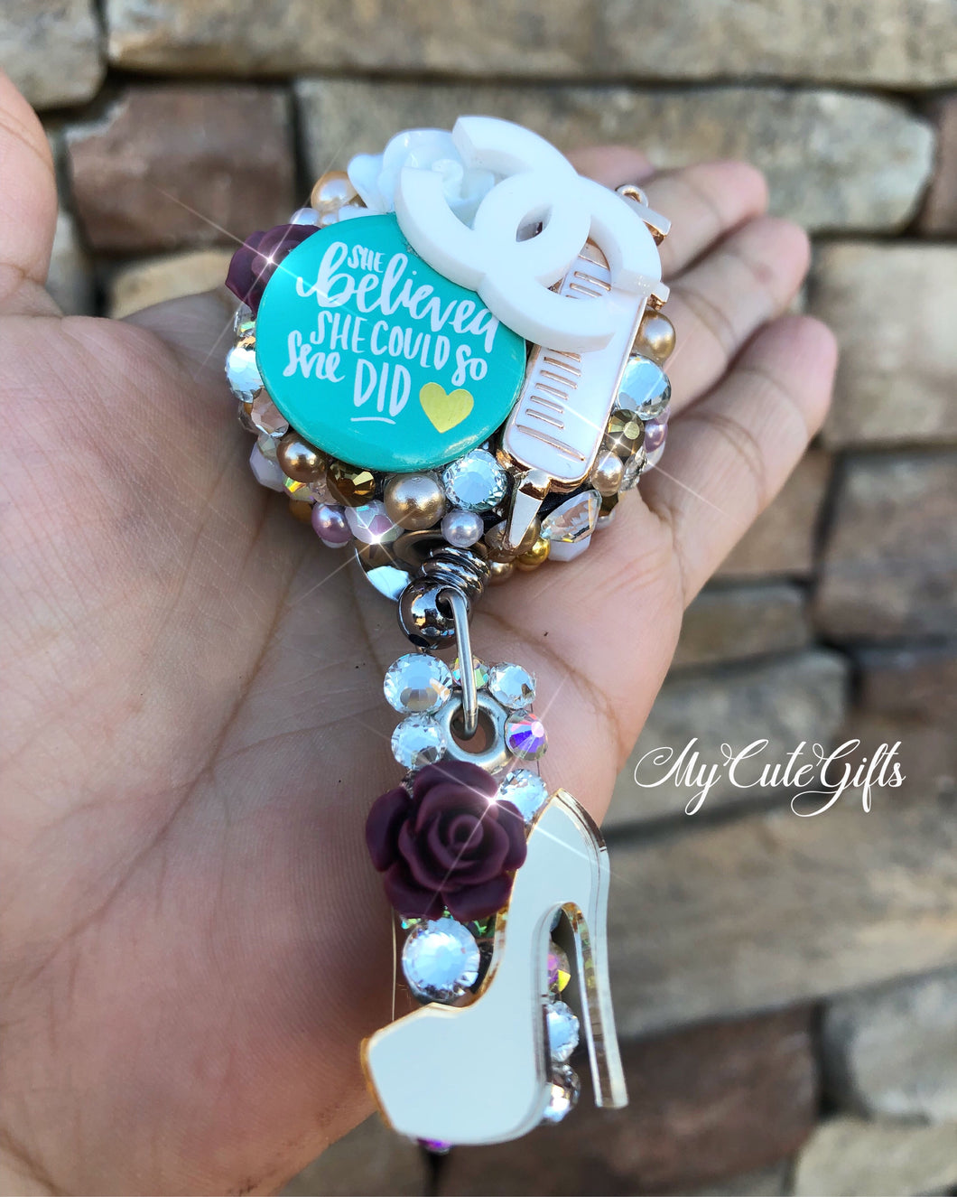 Large badge reel