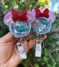Load image into Gallery viewer, Ariel shaker badge reel