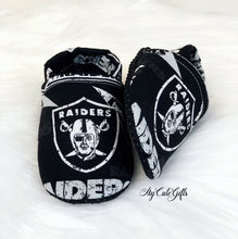 Load image into Gallery viewer, Raiders slippers