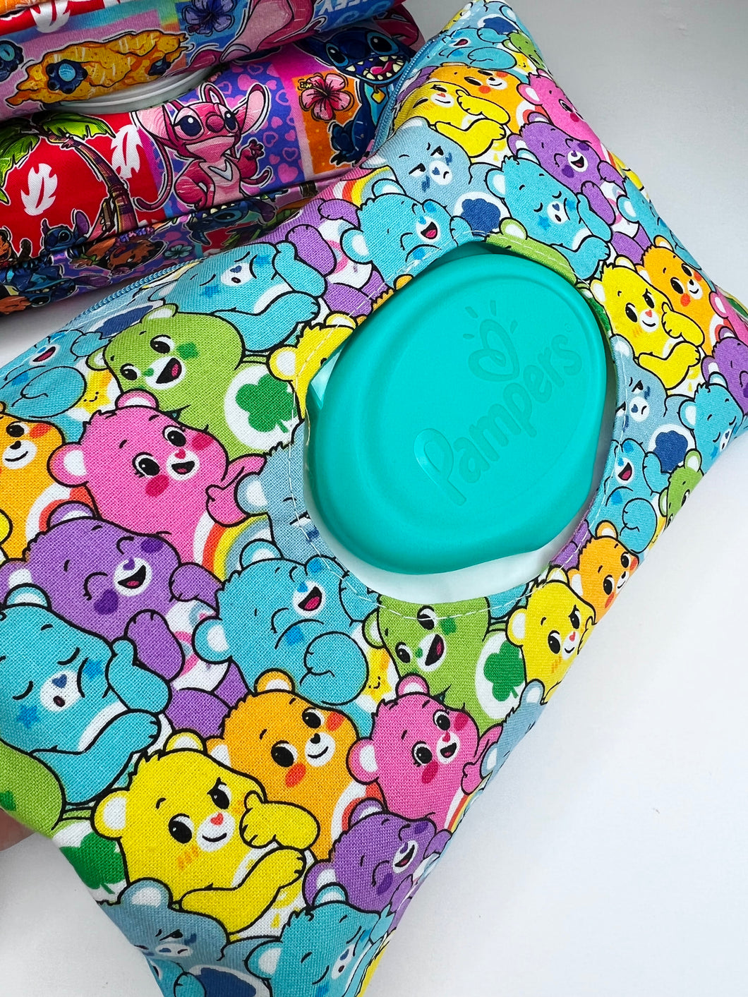Wipe pouch