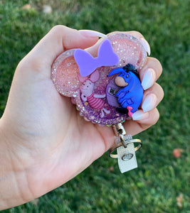 Large badge reel shaker