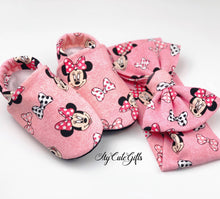 Load image into Gallery viewer, Toddler slippers and matching headband