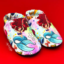 Load image into Gallery viewer, Toddler slippers